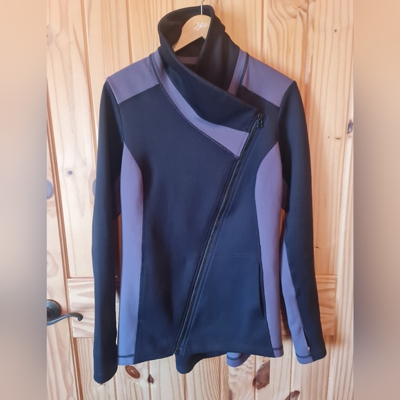 CAbi Asymmetrical Zip Athleisure Convertible Front Jacket Black & Gray Size M - Picture 6 of 7